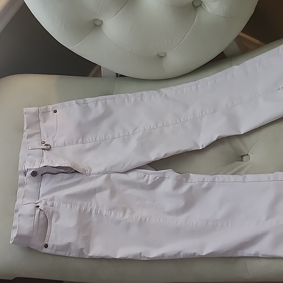 Capris - Picture 5 of 8